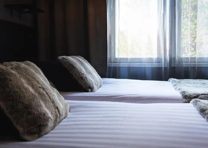 Hotel Golden Circle 4*