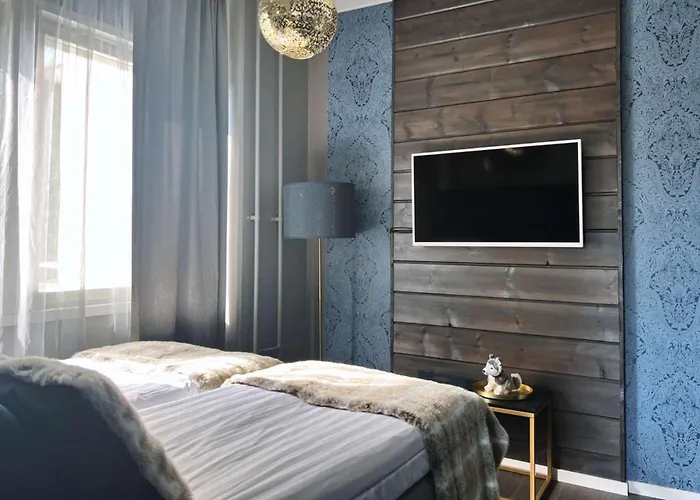 Golden Circle Hotel 4*