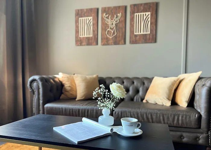 Golden Circle Hotel 4*